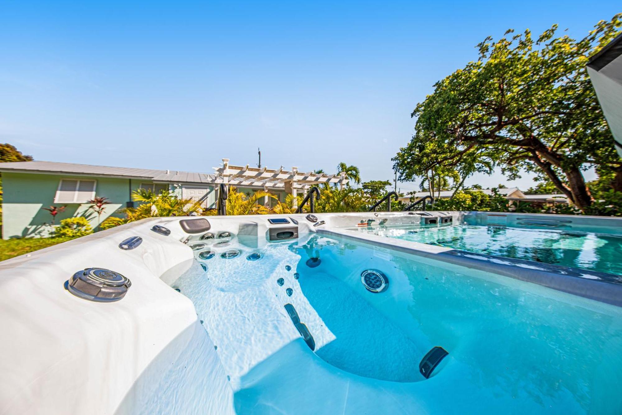 Sea Salt Harbor Villa Marathon Dış mekan fotoğraf